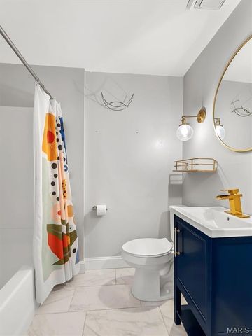 1360 Premio Drive, Fenton, MO 63026