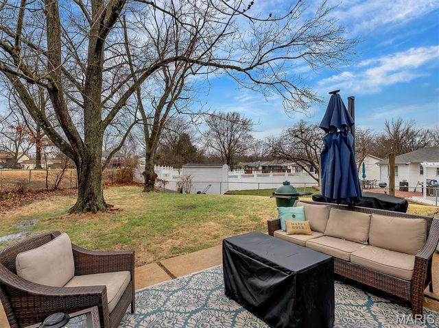 1360 Premio Drive, Fenton, MO 63026