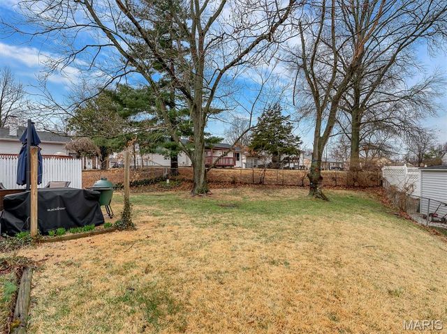 1360 Premio Drive, Fenton, MO 63026