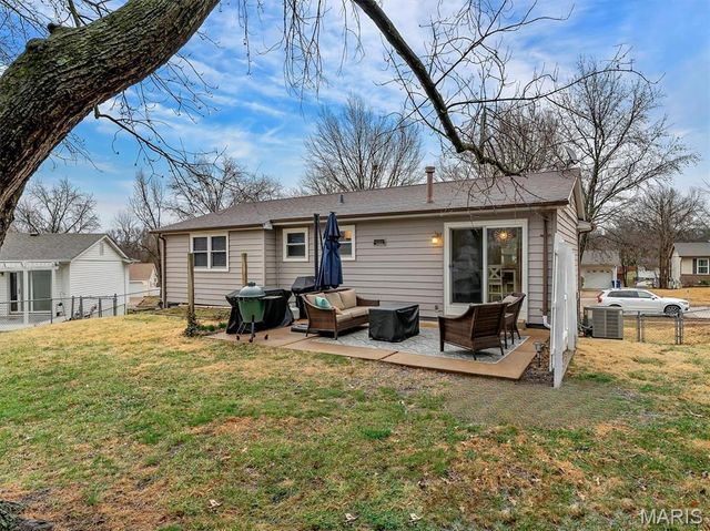 1360 Premio Drive, Fenton, MO 63026