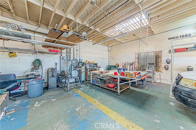 4922 S Figueroa Street, Los Angeles, CA 90037