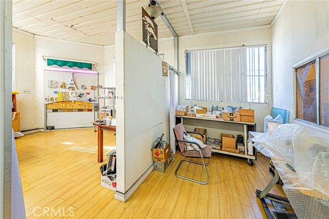 4922 S Figueroa Street, Los Angeles, CA 90037