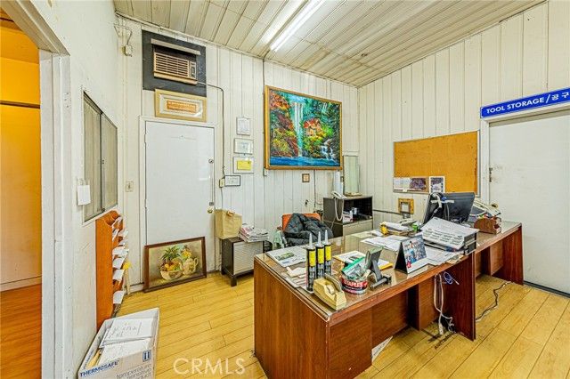 4922 S Figueroa Street, Los Angeles, CA 90037