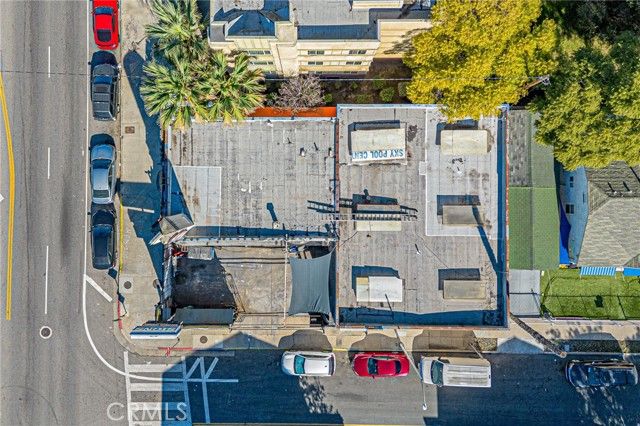 4922 S Figueroa Street, Los Angeles, CA 90037