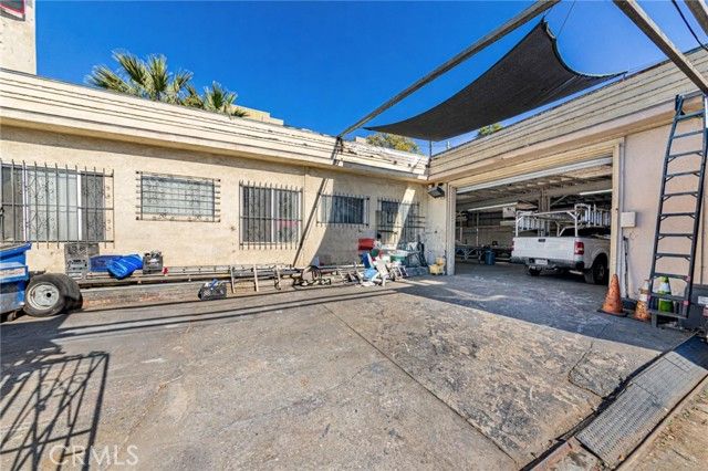 4922 S Figueroa Street, Los Angeles, CA 90037