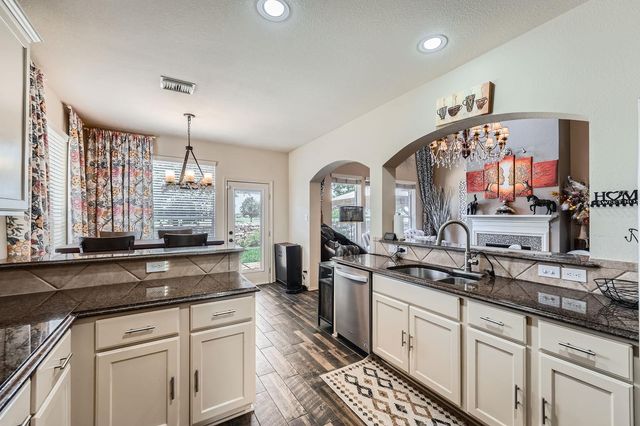 1116 Augusta Bend DR, Hutto, TX 78634