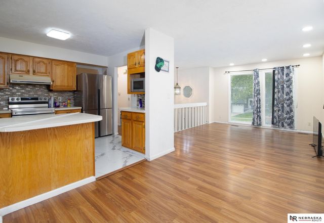 6149 NW 9th Street, Lincoln, NE 68521