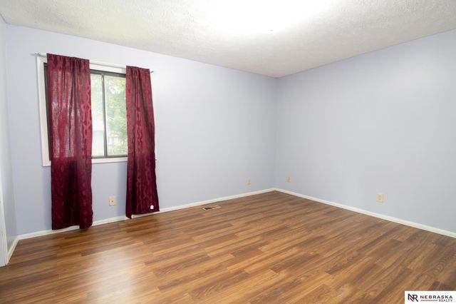 6149 NW 9th Street, Lincoln, NE 68521