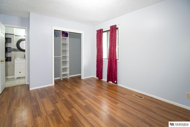 6149 NW 9th Street, Lincoln, NE 68521