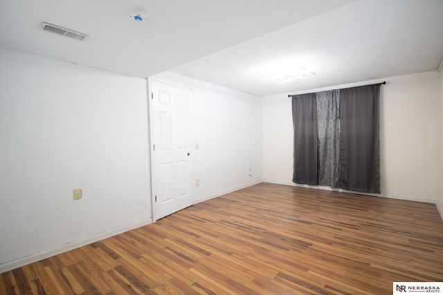 6149 NW 9th Street, Lincoln, NE 68521