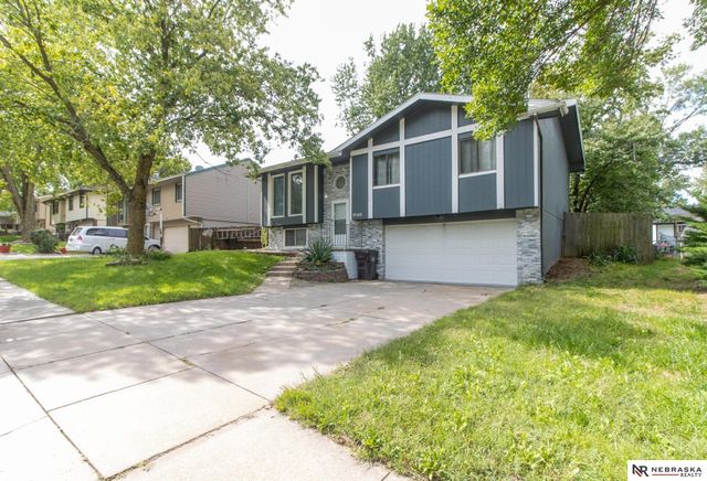 6149 NW 9th Street, Lincoln, NE 68521
