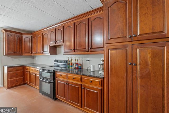 760 Singley Drive, Locust Grove, GA 30248