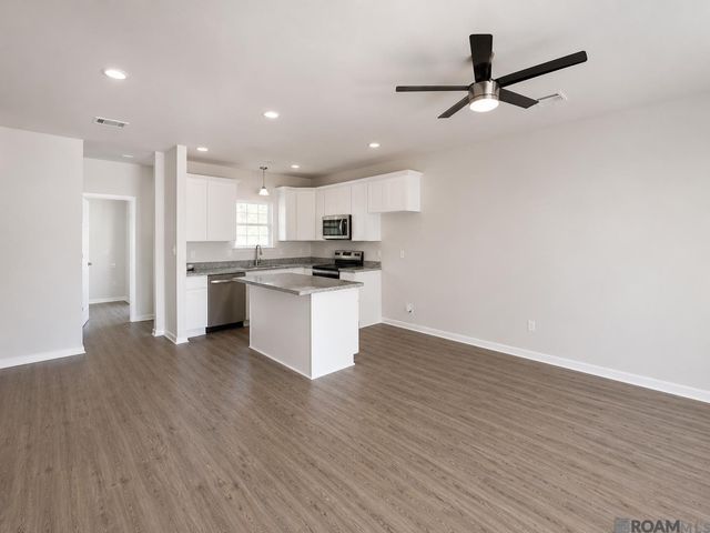 1401 Ravier Ln, Sunshine, LA 70780