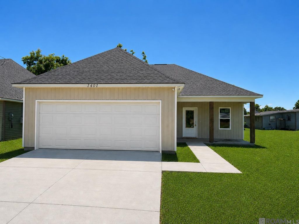 1401 Ravier Ln, Sunshine, LA 70780