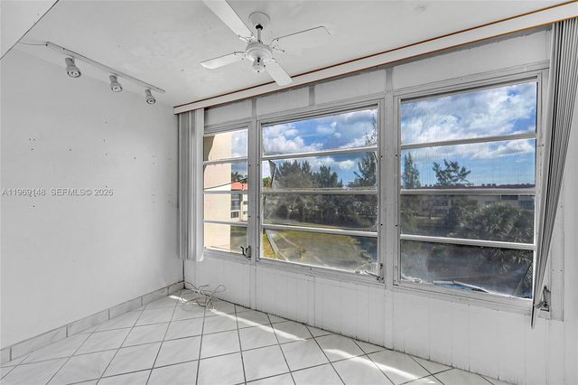 7960 N Sunrise Lakes Drive 311, Sunrise, FL 33322