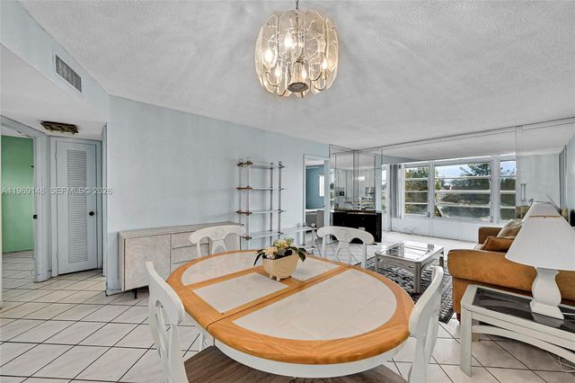 7960 N Sunrise Lakes Drive 311, Sunrise, FL 33322