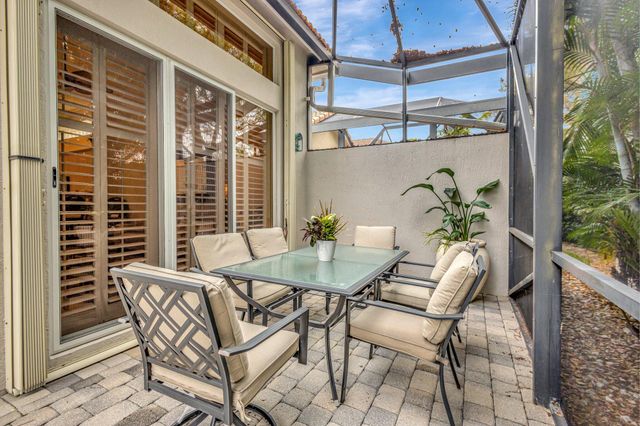 10732 Grande Boulevard, West Palm Beach, FL 33412