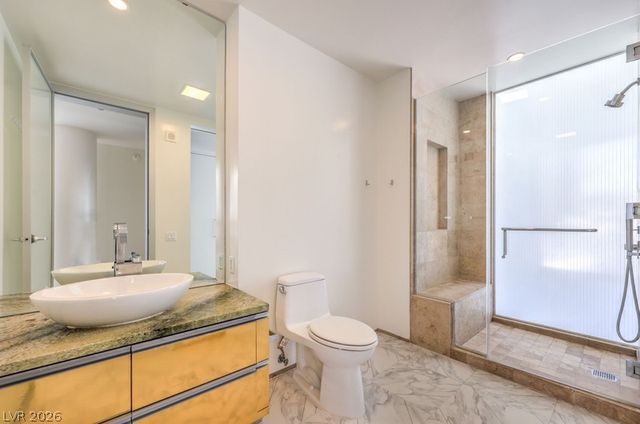 3726 Las Vegas Boulevard 811, Las Vegas, NV 89158