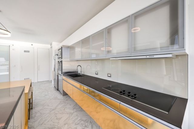 3726 Las Vegas Boulevard 811, Las Vegas, NV 89158