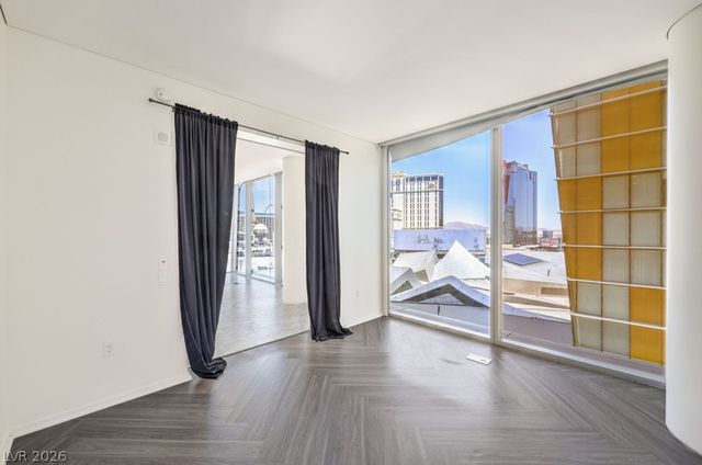 3726 Las Vegas Boulevard 811, Las Vegas, NV 89158