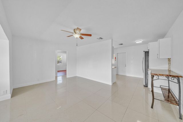 5409 Western Avenue, West Palm Beach, FL 33405
