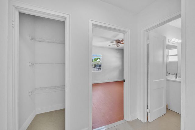 5409 Western Avenue, West Palm Beach, FL 33405