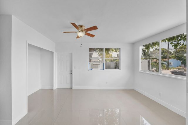 5409 Western Avenue, West Palm Beach, FL 33405