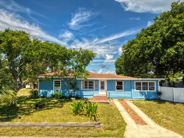 5409 Western Avenue, West Palm Beach, FL 33405