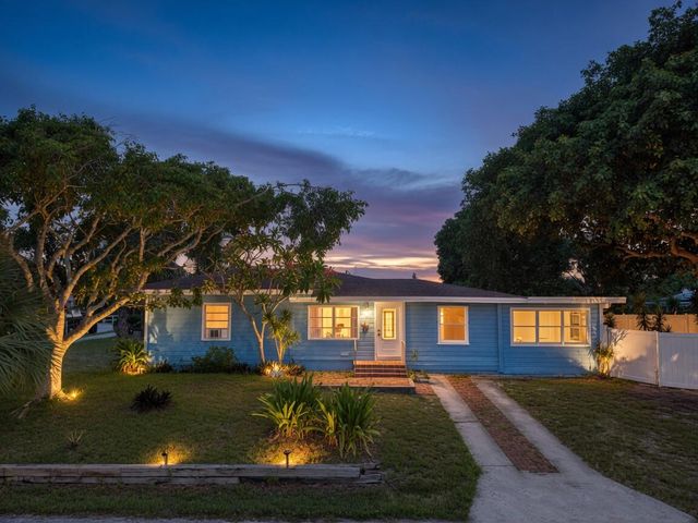5409 Western Avenue, West Palm Beach, FL 33405