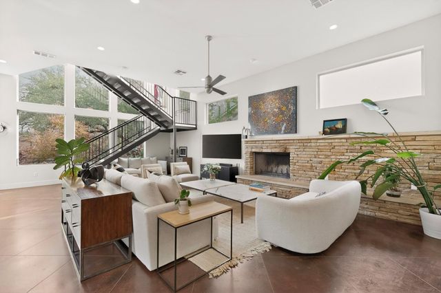 807-2 W Gibson ST, Austin, TX 78704
