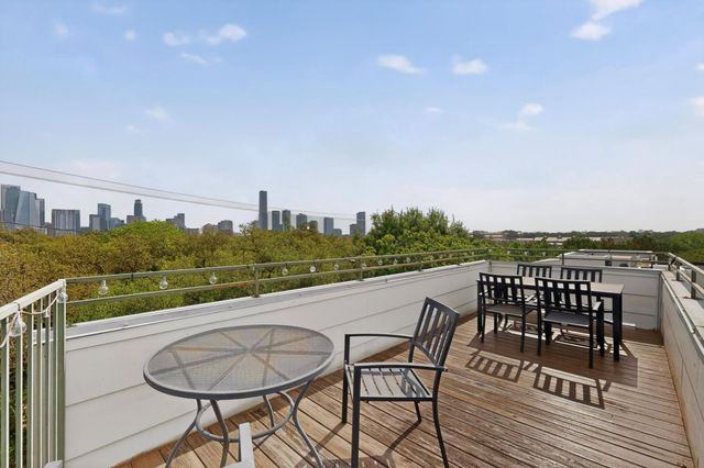 807-2 W Gibson ST, Austin, TX 78704