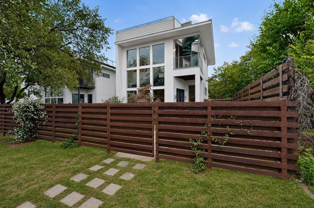 807-2 W Gibson ST, Austin, TX 78704
