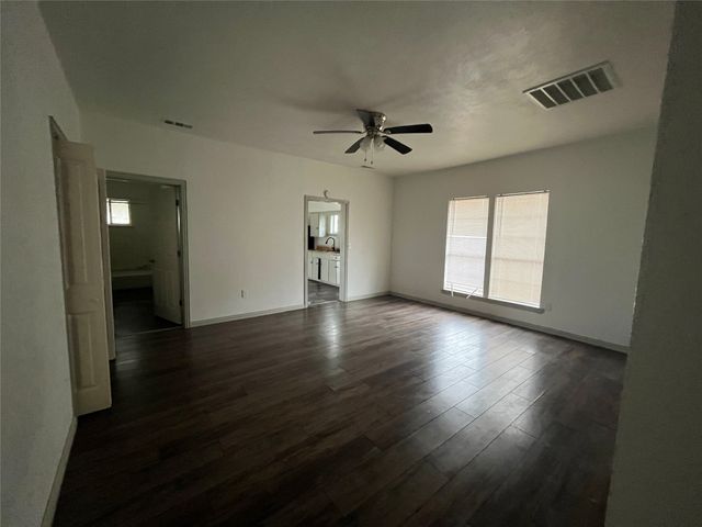 308 N Catherine Street, Terrell, TX 75160