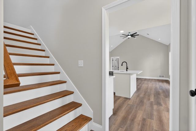 102 Stonegate Drive, Danville, KY 40422