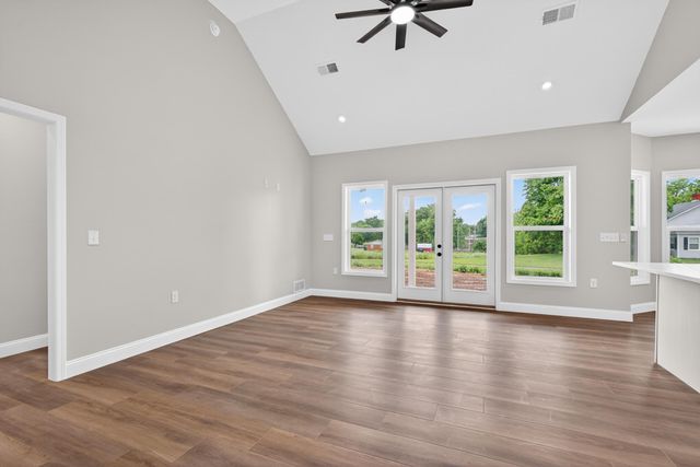 102 Stonegate Drive, Danville, KY 40422