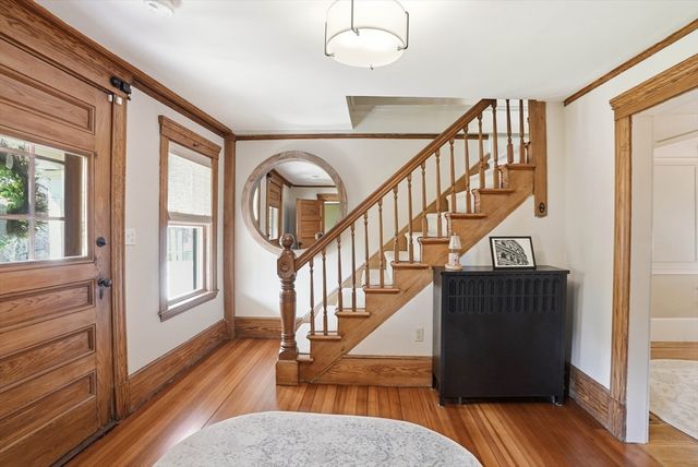 671 Main Street, Medfield, MA 02052