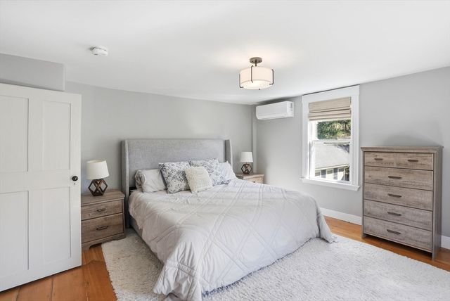 671 Main Street, Medfield, MA 02052