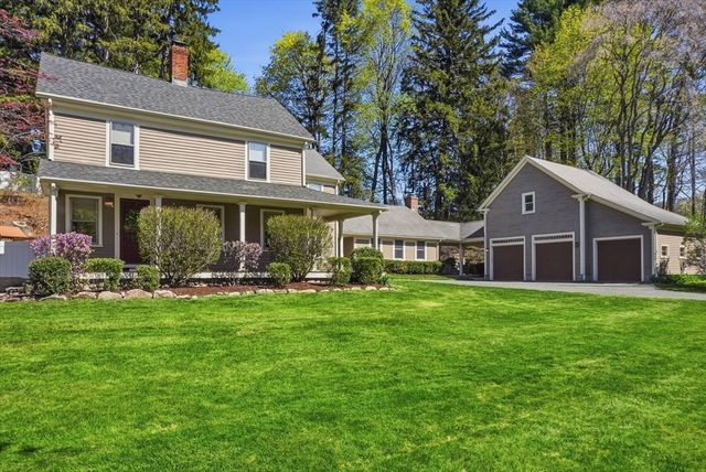 671 Main Street, Medfield, MA 02052