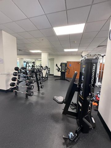 3001 S Ocean Drive 107, Hollywood, FL 33019