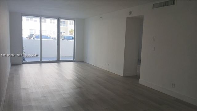 3001 S Ocean Drive 107, Hollywood, FL 33019