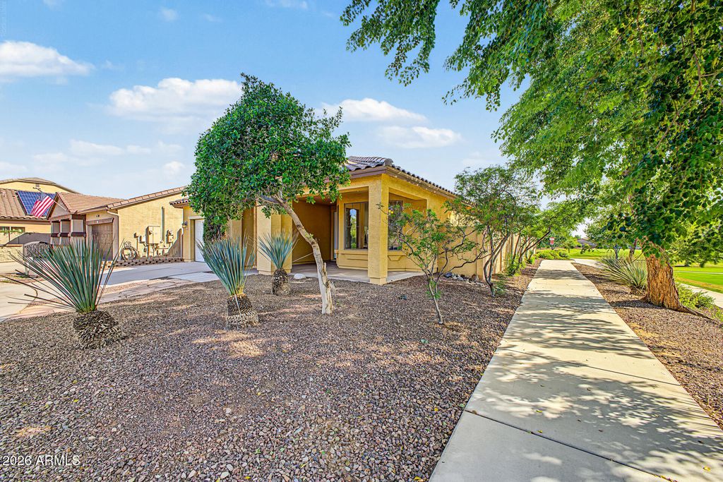 11835 W DALEY Court, Sun City, AZ 85373 — photo 4