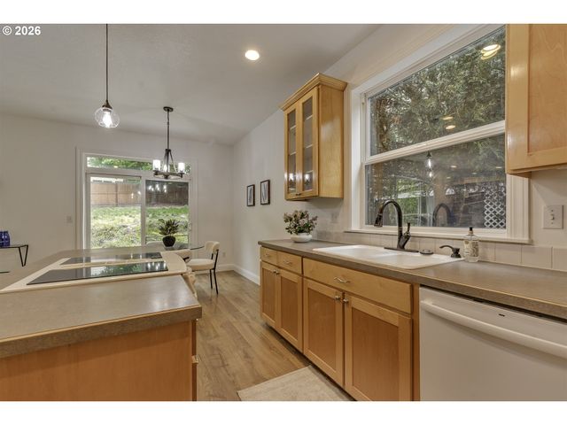 2507 FORGE Dr, Forest Grove, OR 97116