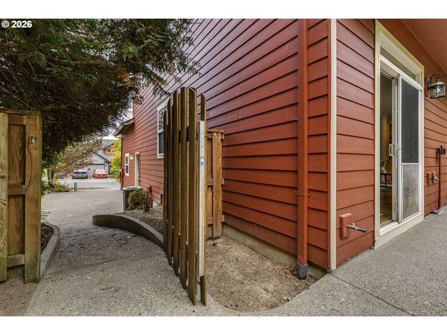 2507 FORGE Dr, Forest Grove, OR 97116