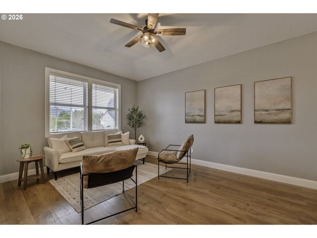 2507 FORGE Dr, Forest Grove, OR 97116