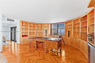 1800 NE 114th Street 2204, Miami, FL 33181