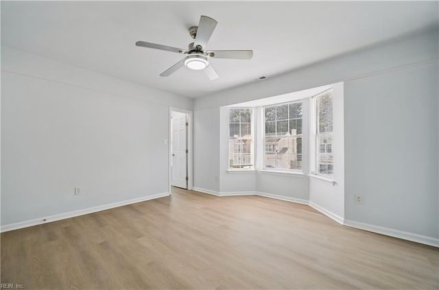 1578 Winthrope DR, Newport News, VA 23602