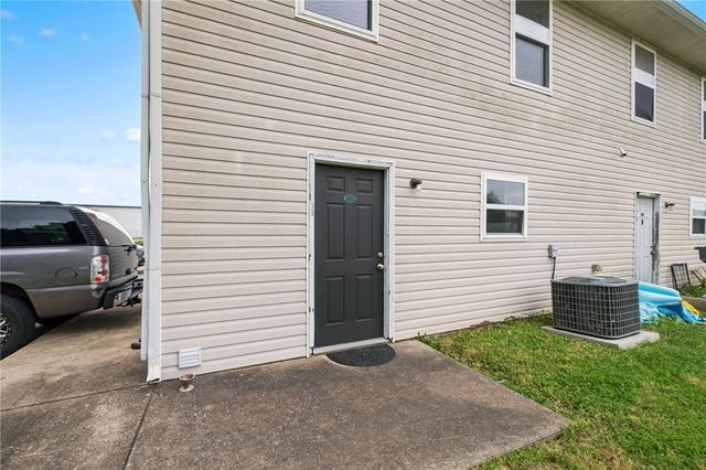 372 Erin Place, Springdale, AR 72764