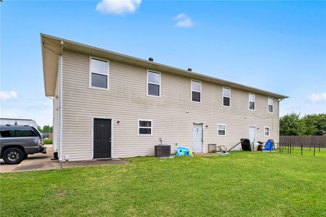 372 Erin Place, Springdale, AR 72764