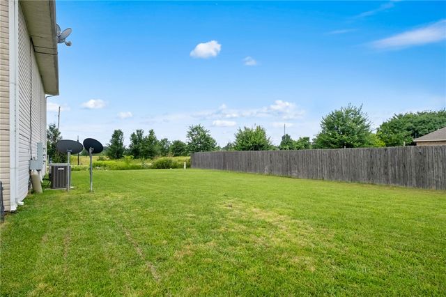 372 Erin Place, Springdale, AR 72764