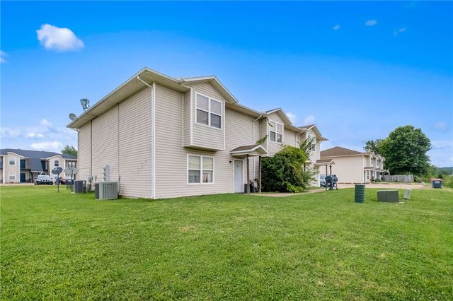 372 Erin Place, Springdale, AR 72764